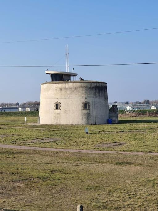 Awave From It All - Escape The City Life Jaywick Sands エクステリア 写真